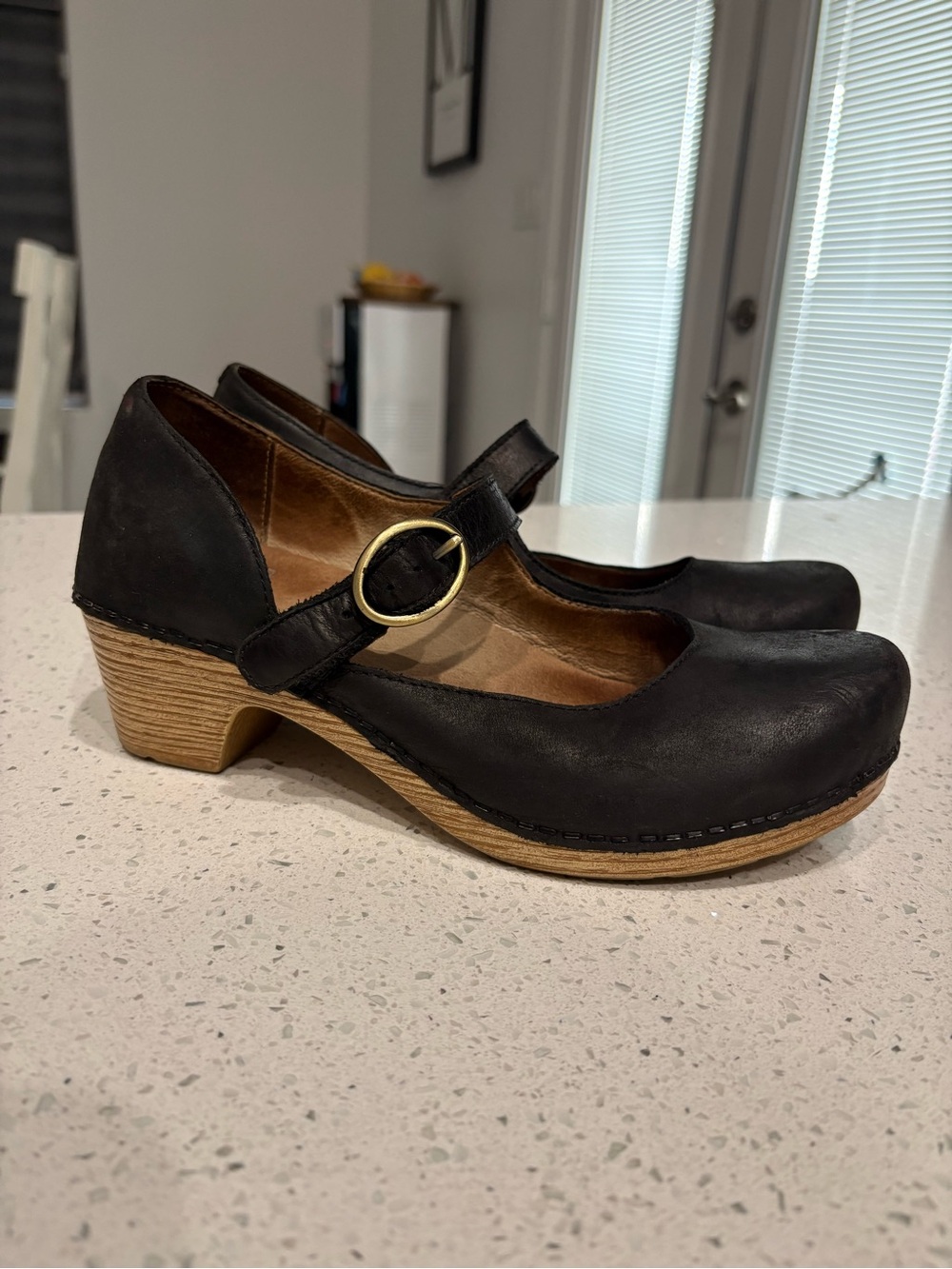 Dansko 37 Women’s Black Mary Jane Low Heel Pumps with Buckle